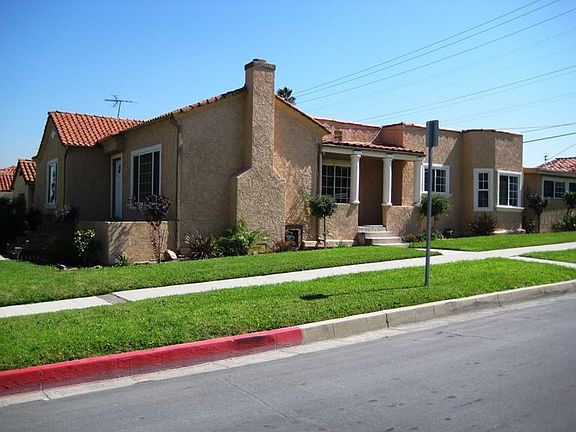 2nd image of 3474 Floresta Ave