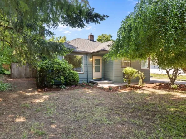 1053 SE Barnes Rd, Gresham, OR 97080
