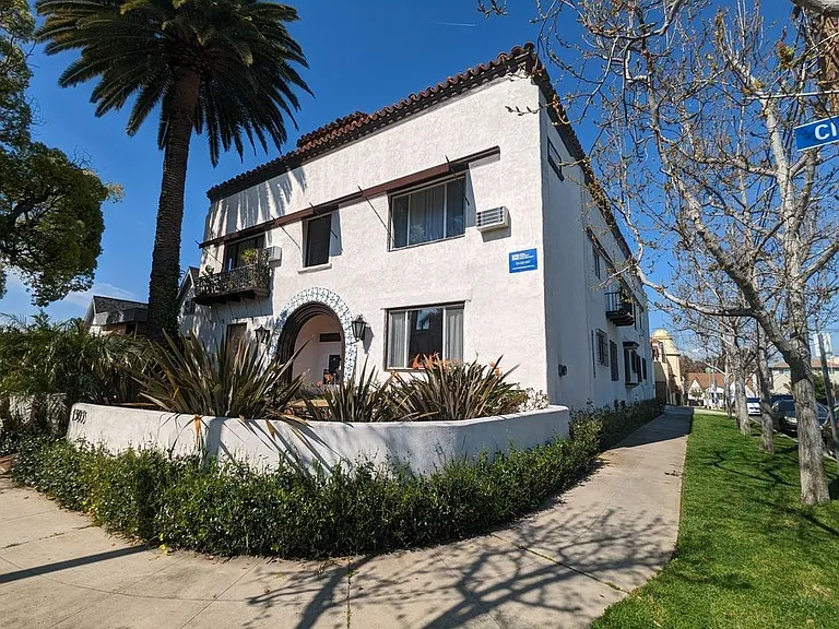 1303 S Cloverdale Ave #3 — Photo 4