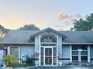 1902 SE Dranson Cir, Port Saint Lucie, FL 34952