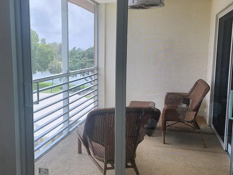 308 Golfview Rd #Penthouse 03 — Photo 10