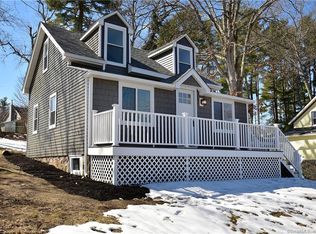 14 Crystal St, Ellington, CT 06029