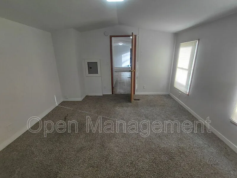 Building Photo - 301 Mantle Ave #340KEI