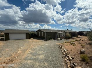 17235 E Yarber Ct, Dewey, AZ 86327