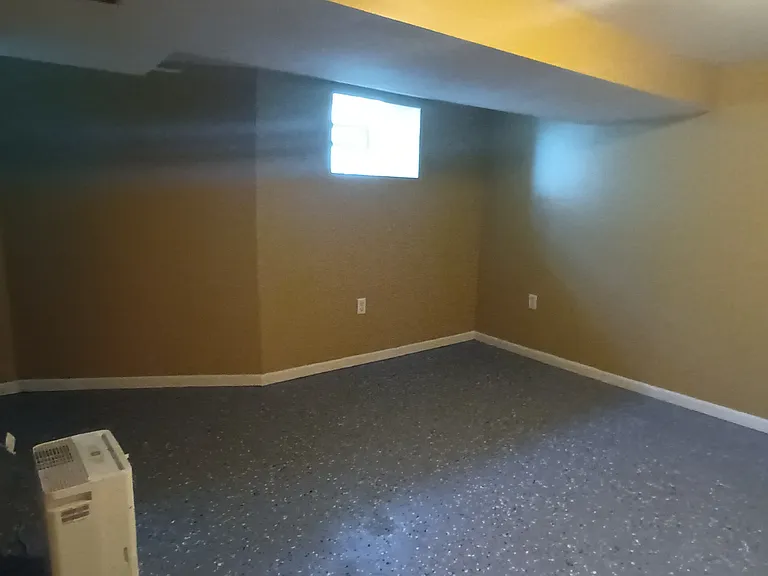 702 S Monroe St — Photo 28