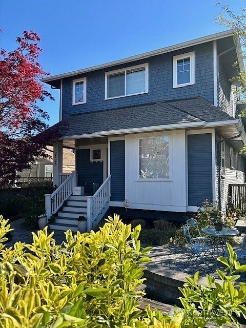 2nd image of 2126 2nd Avenue W