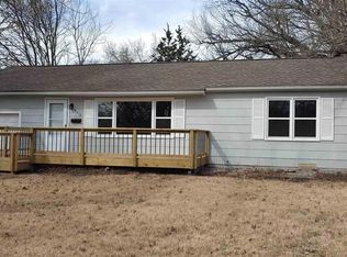 4212 SW Holly Ln, Topeka, KS 66604