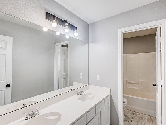 3rd image of 3561 Leigh Ct