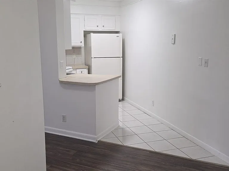 210 Lake Pointe Dr #209 — Photo 25