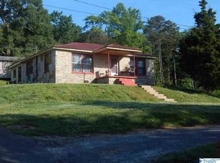 211 34th St SW, Fort Payne, AL 35967