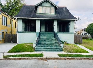 4305 Fontainebleau Dr, New Orleans, LA 70125