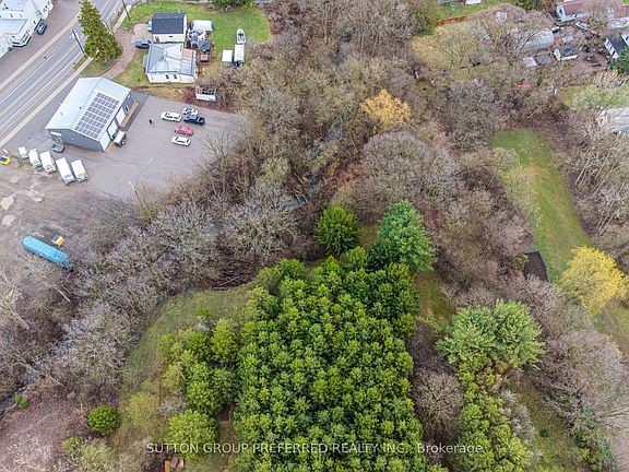 3rd image of 164 McKeand St