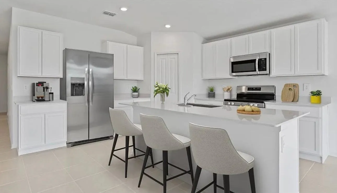 4 bed, 1824 sqft, $2,450 — Photo 3