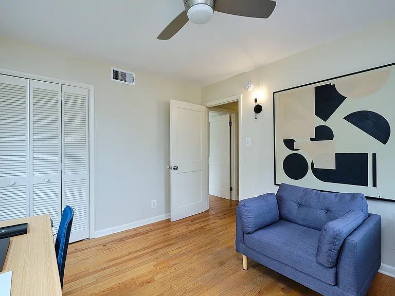 1318 Perry St NE — Photo 24