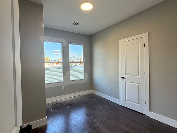 3rd image of 69 Brookdale Ave #3RR