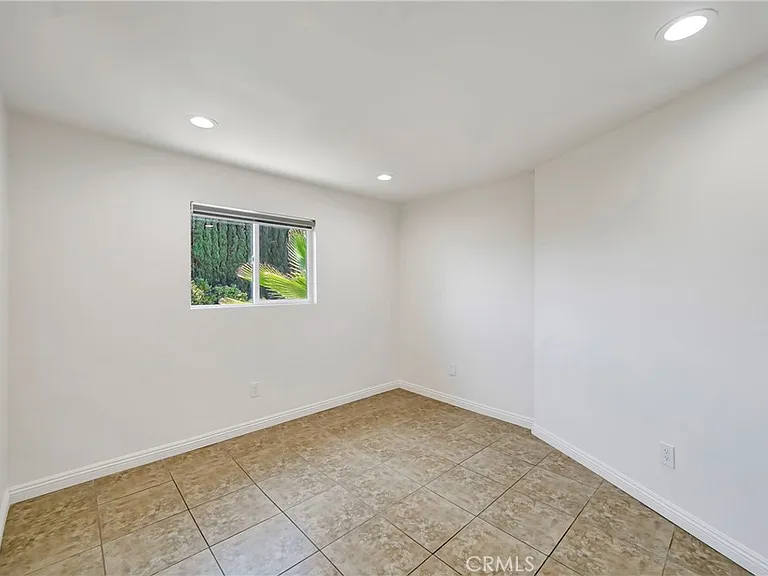 10163 Petit Ave — Photo 12