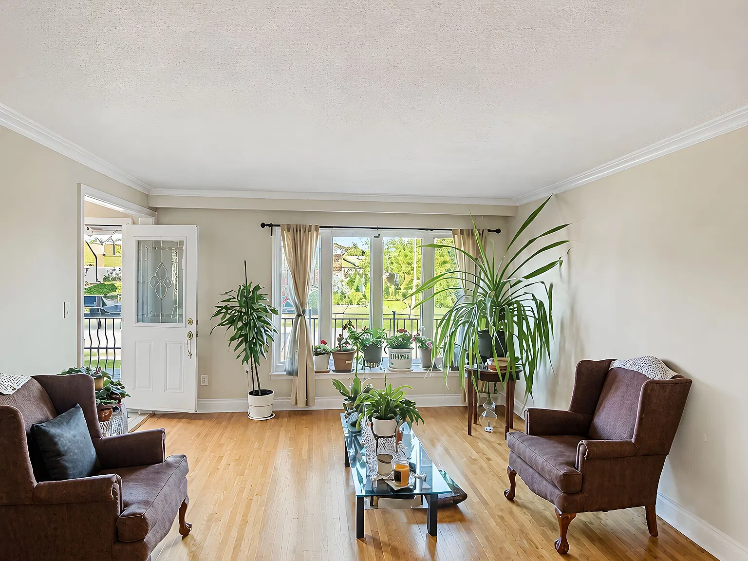 3 bed, $3,000 — Photo 3