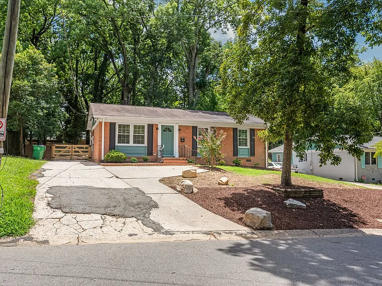 5054 Curtiswood Dr — Photo 28