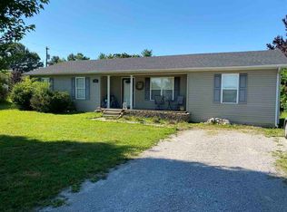 305 Peterson Ave, Auburn, KY 42206