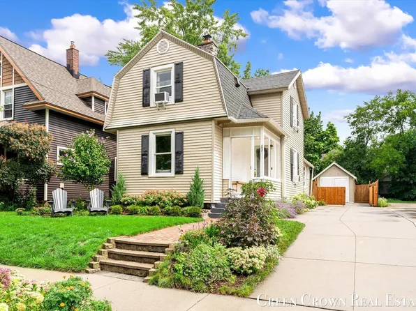 442 Norwood Ave SE, Grand Rapids, MI 49506