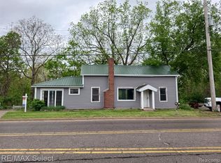 120 S Seymour Rd, Flushing, MI 48433