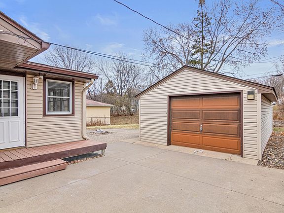 3rd image of 1968 Northwood Dr