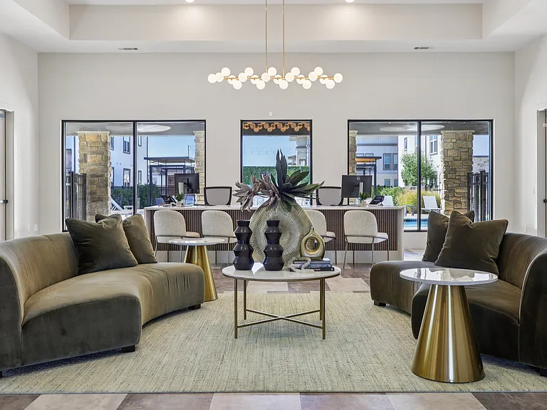 Vine + Vail Townhomes and Apartments — Photo 39