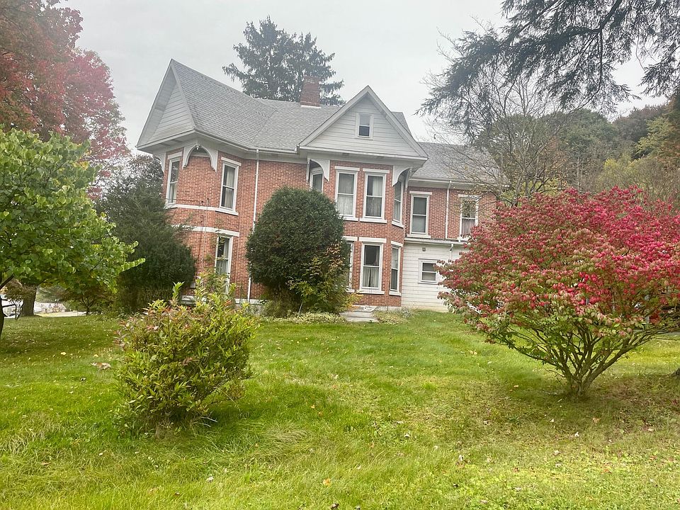 1st image of 370 S 10th St