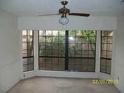 4th image of 3321 Overland Dr