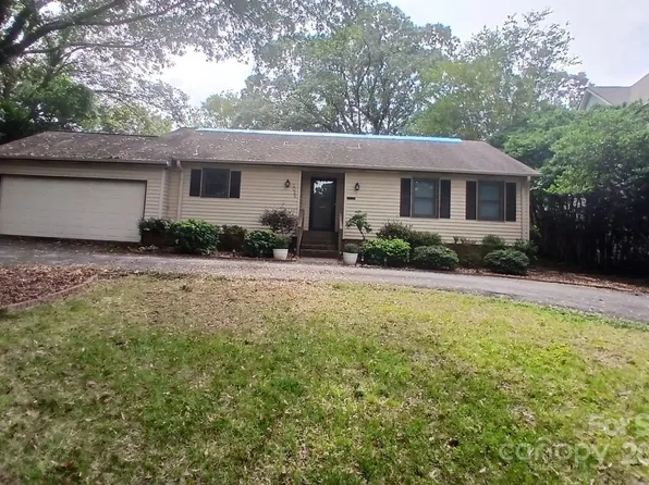3028 Eastham Ln, Charlotte, NC 28209