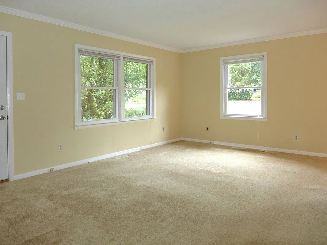 3 bed, 1125 sqft, $1,895 — Photo 2