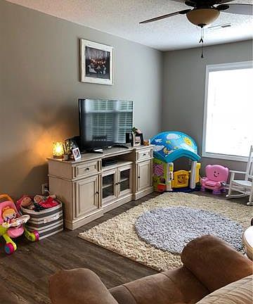 4th image of 5863 Sparrow Dr