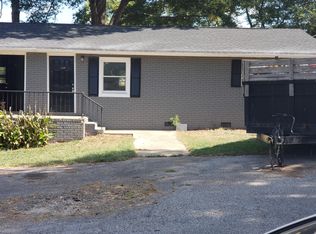 295 Hillcrest Dr, Statham, GA 30666