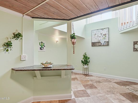 3rd image of 81 Dartmouth St APT 108