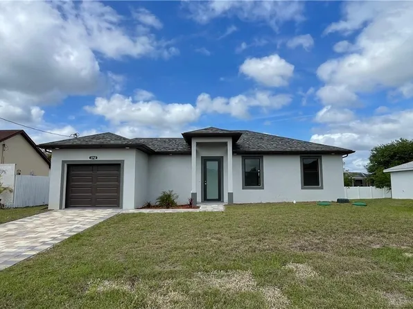 3712 13th St W, Lehigh Acres, FL 33971