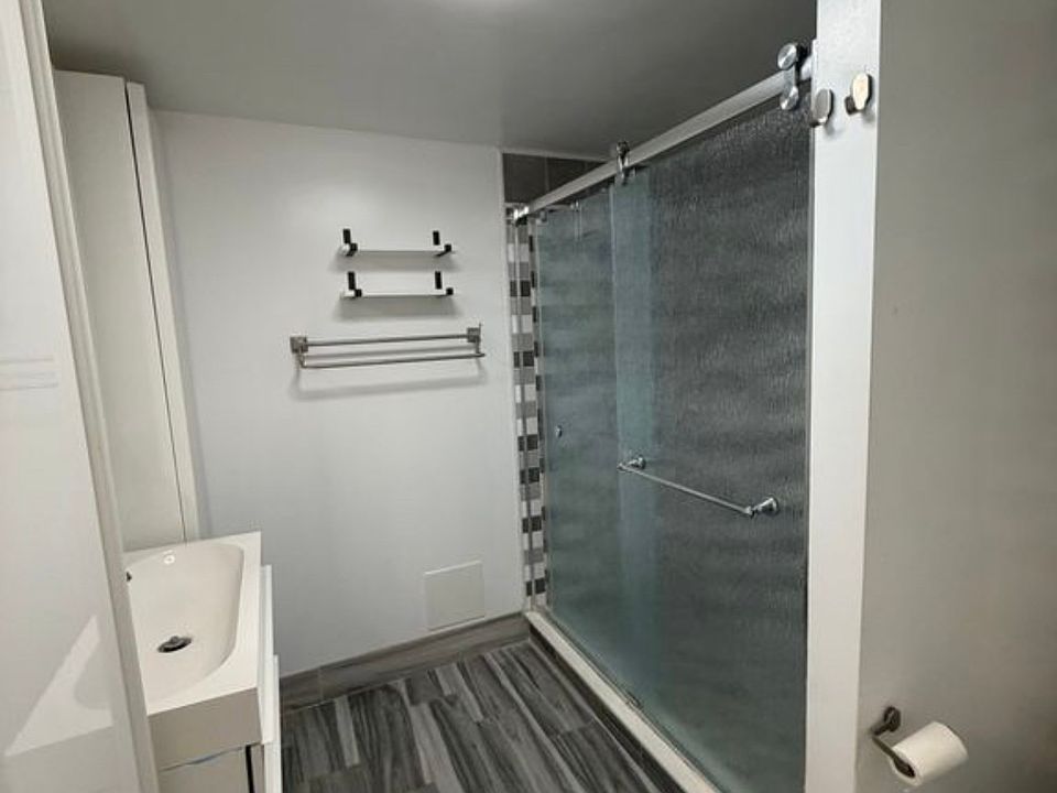 1st image of 5617 Flora Ave