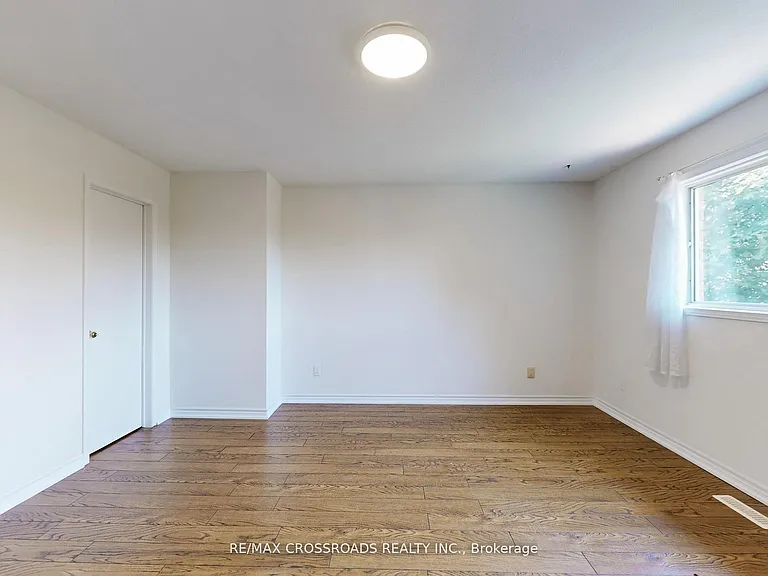 35 Forest Grove Dr — Photo 19