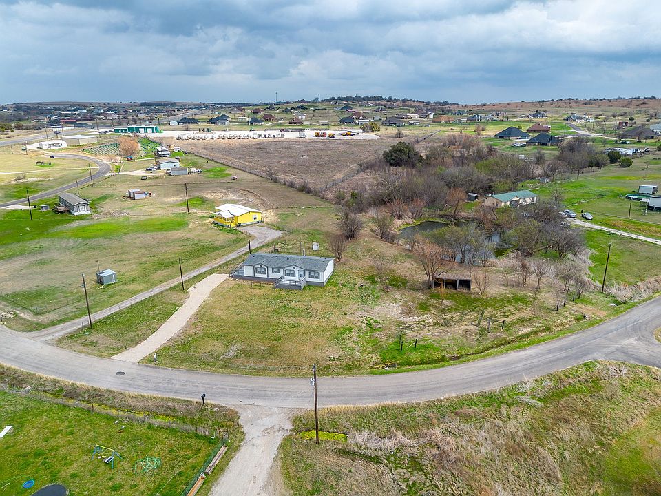1st image of 143 Carter Hills Ln