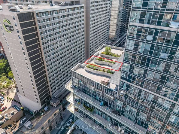 386 Yonge St #1408, Toronto, ON M5B 0A5