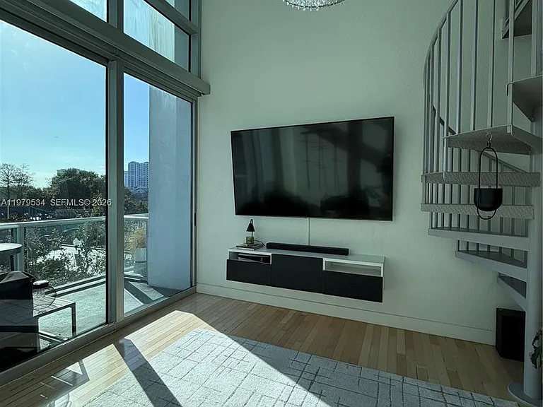 150 E Robinson St #205 — Photo 7