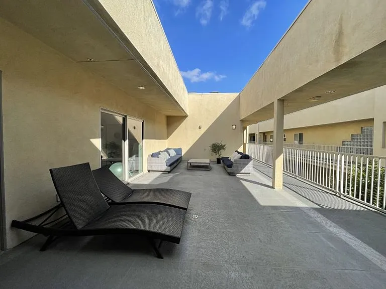 Vista Del Sol - Burbank — Photo 11