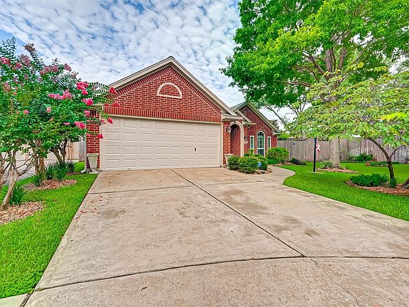 3rd image of 13119 Pine Laurel Ct