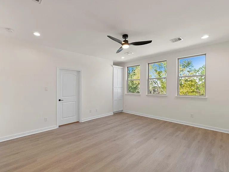 14822 Spica Ct — Photo 23