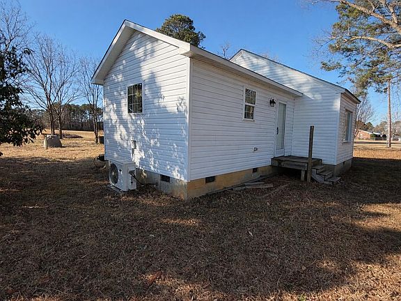 2nd image of 1226 Warren Rd