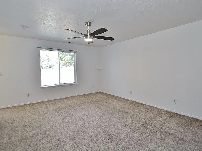 3833 N Jackie Ln — Photo 3