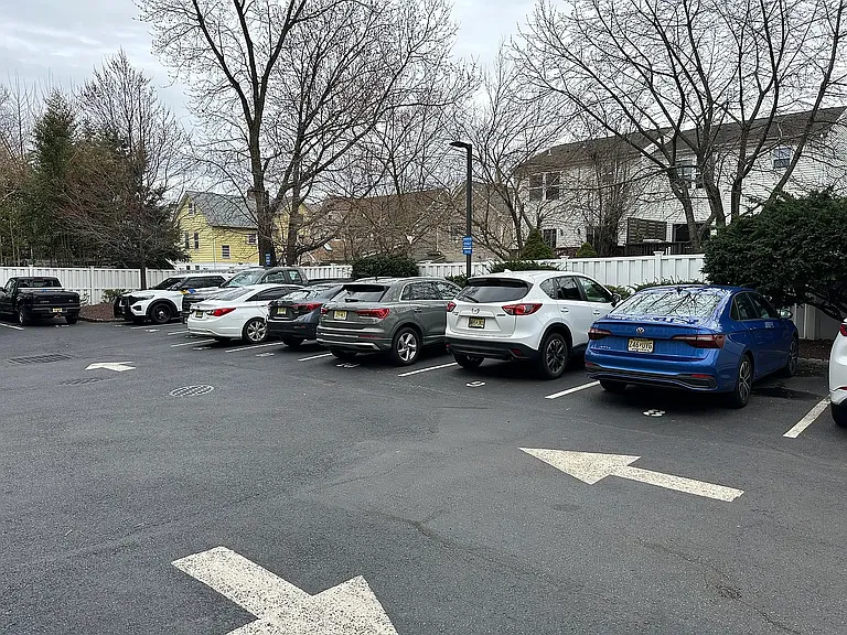 South Ave — Photo 24