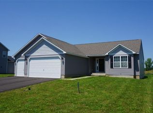 4817 Lepinske Farm Pl, Clay, NY 13041