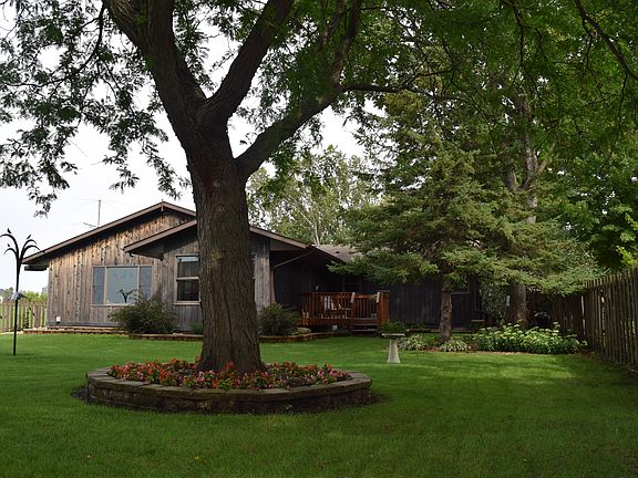 View of back of home