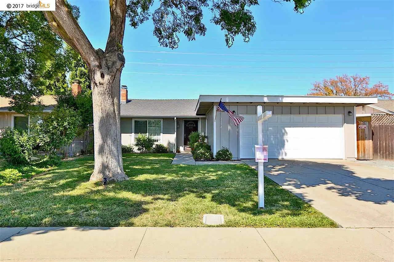 2152 Dover Way photo 1