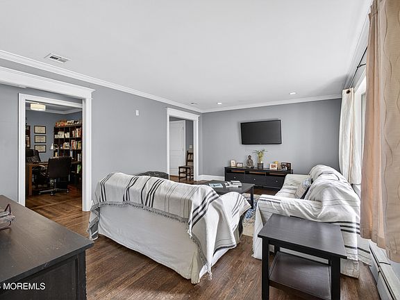 3rd image of 15 Sea Girt Avenue